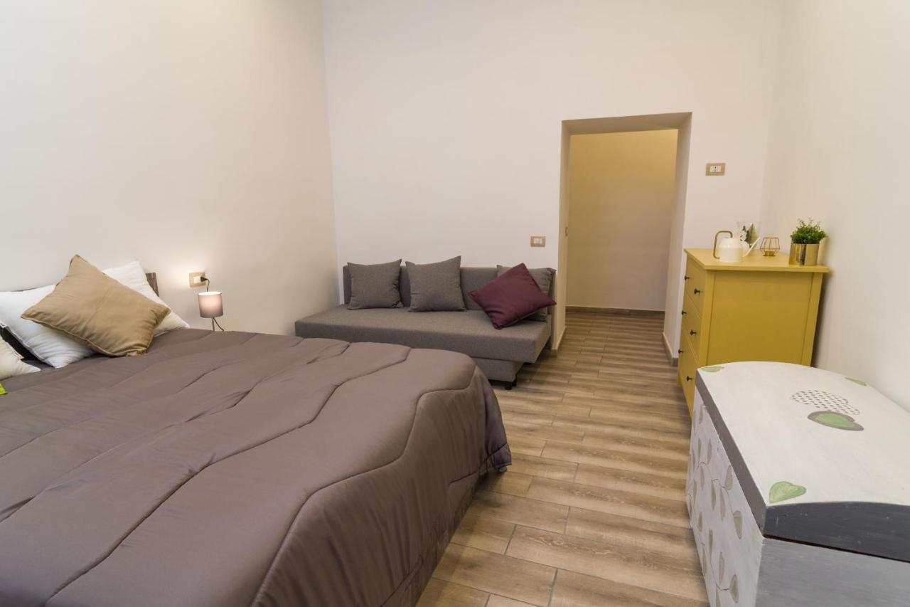 Giù Al Centro 2*